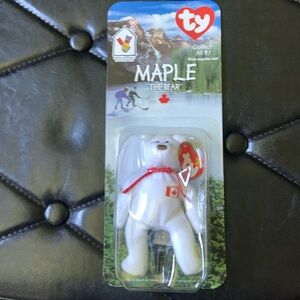 Rare collectible beanie babies, from 1996, Maple the bear(Canadian bear version)